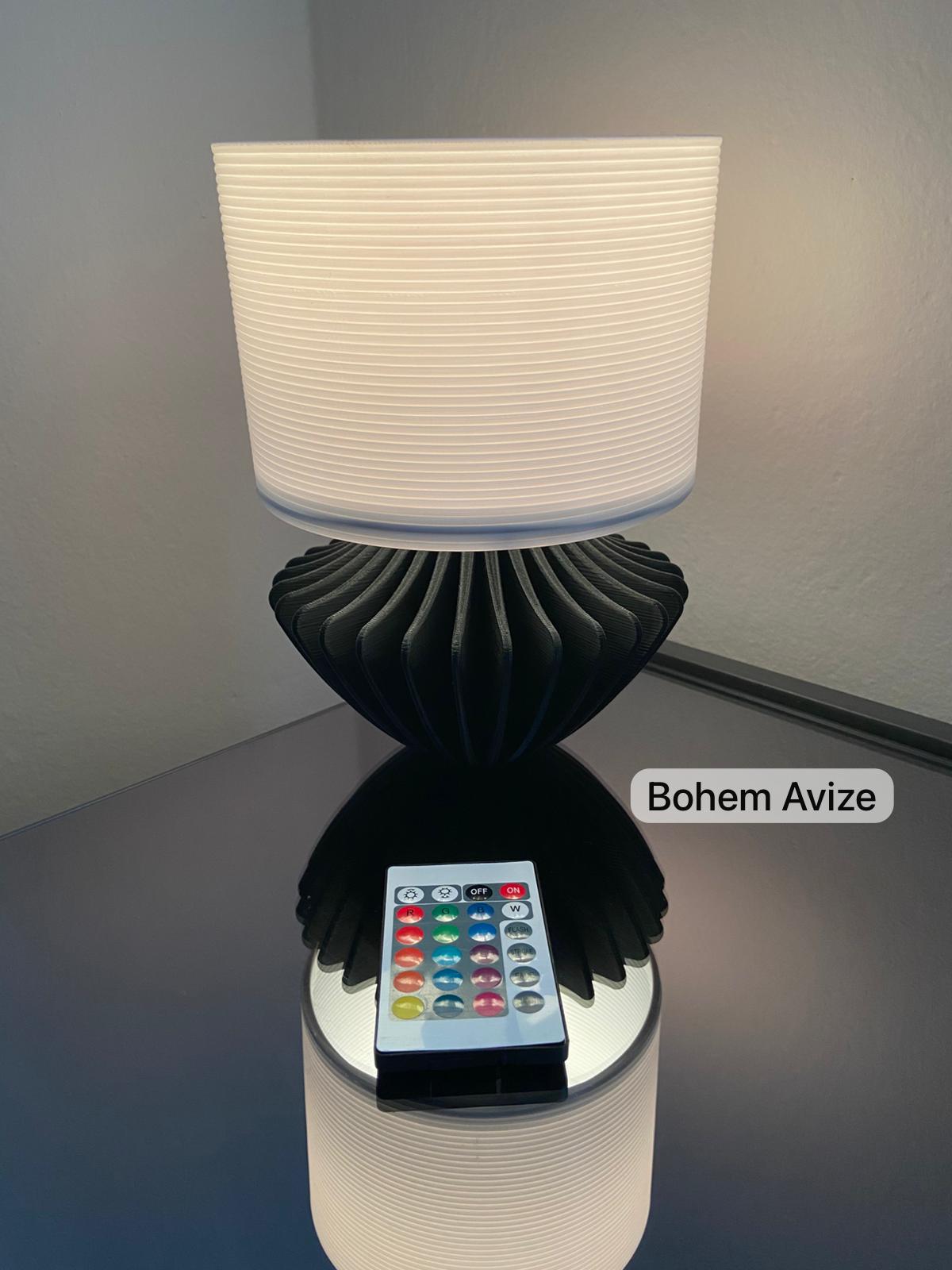 Modern Tarzda RGB Akıllı Abajur (Kumandalı, 12 farklı renkte) Renkli Ambiyans